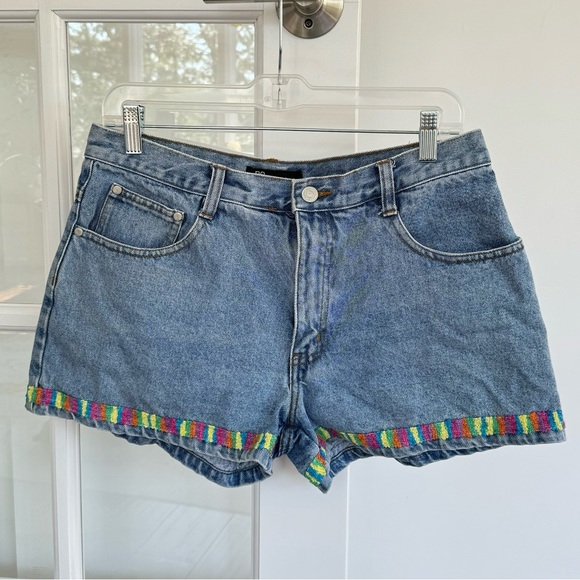 Vintage 90s Kid No Boundaries Rainbow Trim Denim Jean Shorts Juniors Boho Size 8 - Picture 1 of 5